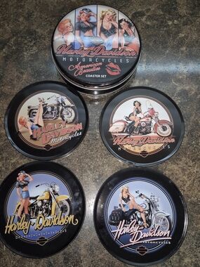 Harley-Davidson Pin-Up Motorcycle Coaster Set - Black, Red, Blue